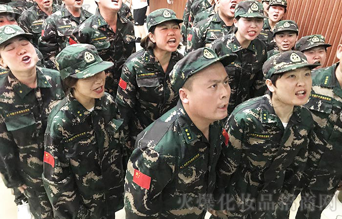 常懷感動(dòng)之情，常為感恩之行！