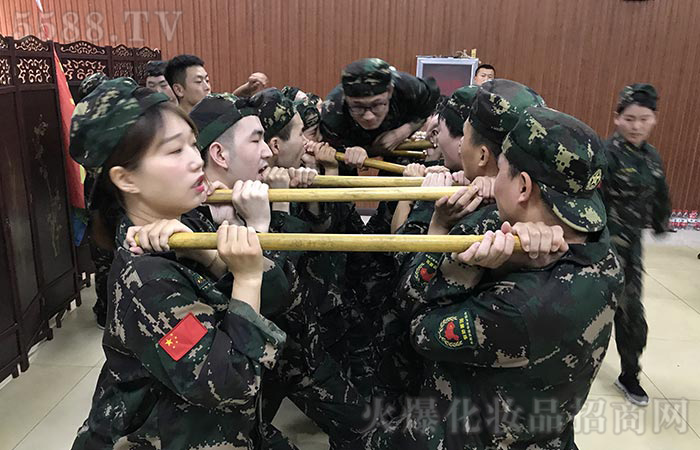 一榮俱榮、一損俱損；一個(gè)團(tuán)隊(duì)的榮譽(yù)是需要每一個(gè)人都用心負(fù)責(zé)參與完成的！