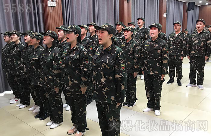 凝聚團隊夢，懷揣感恩心！
